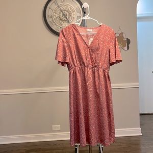 Women’s Short Maternity Dress (New, Size Medium)